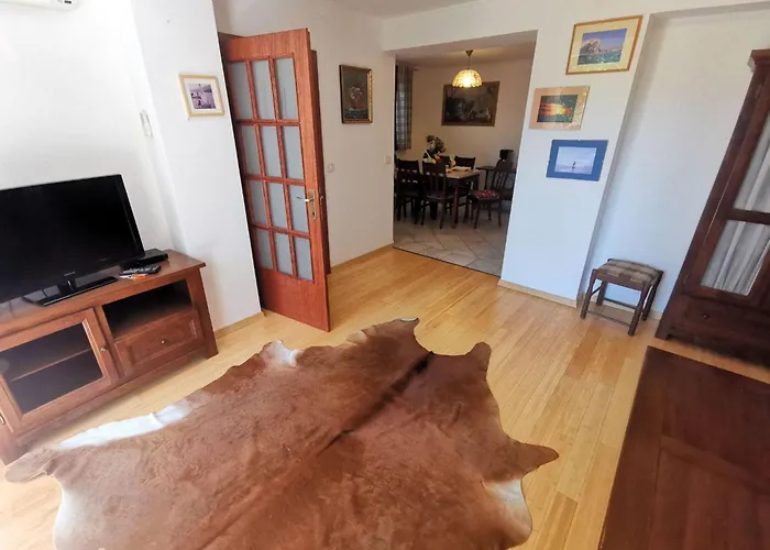 In Mit Privatem Parkplatz By Interhome Apartamento
